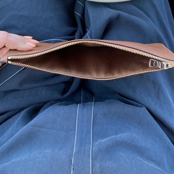 Brown designer zip wallet - Picture 4 of 6